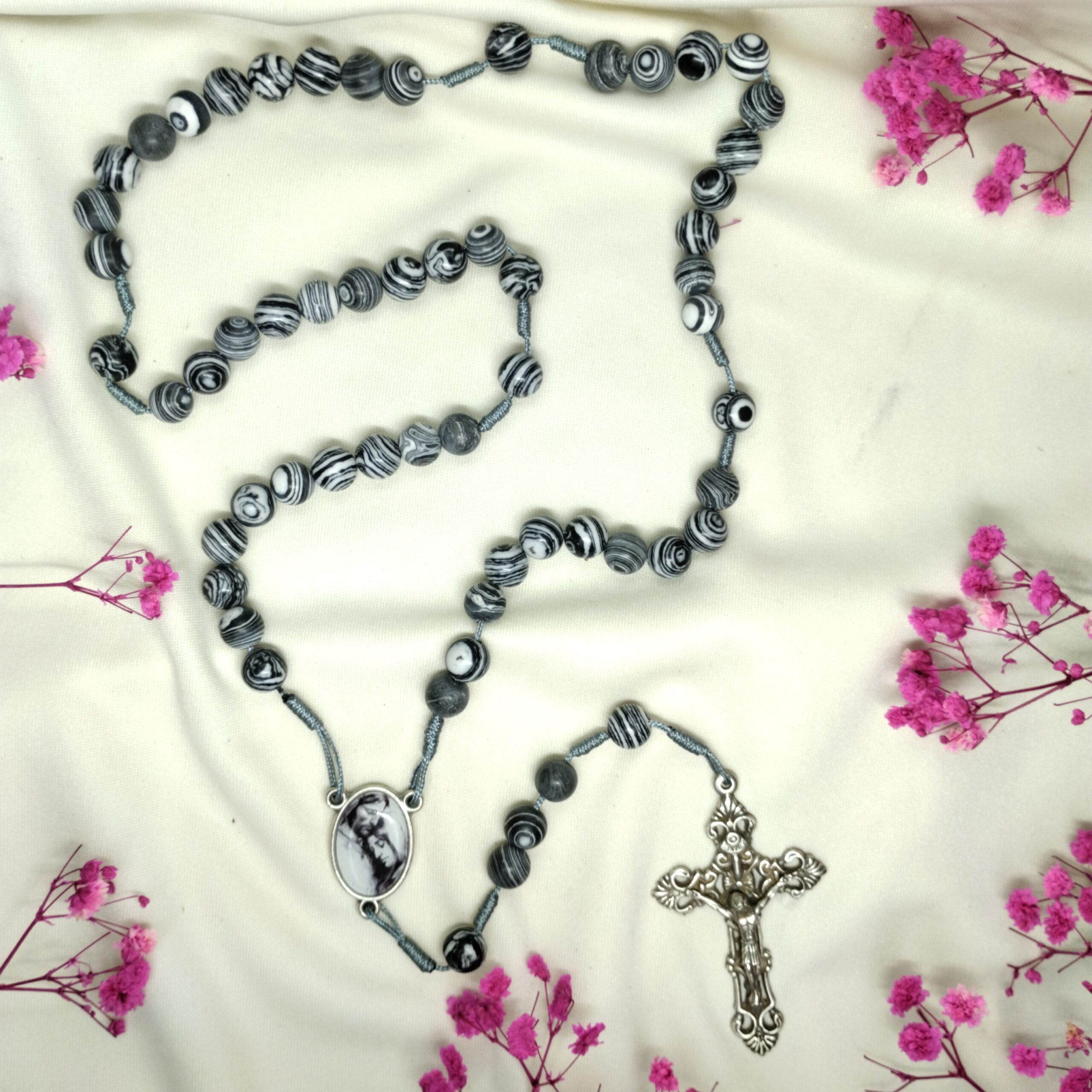 Różaniec 8mm "Moc Miłości"