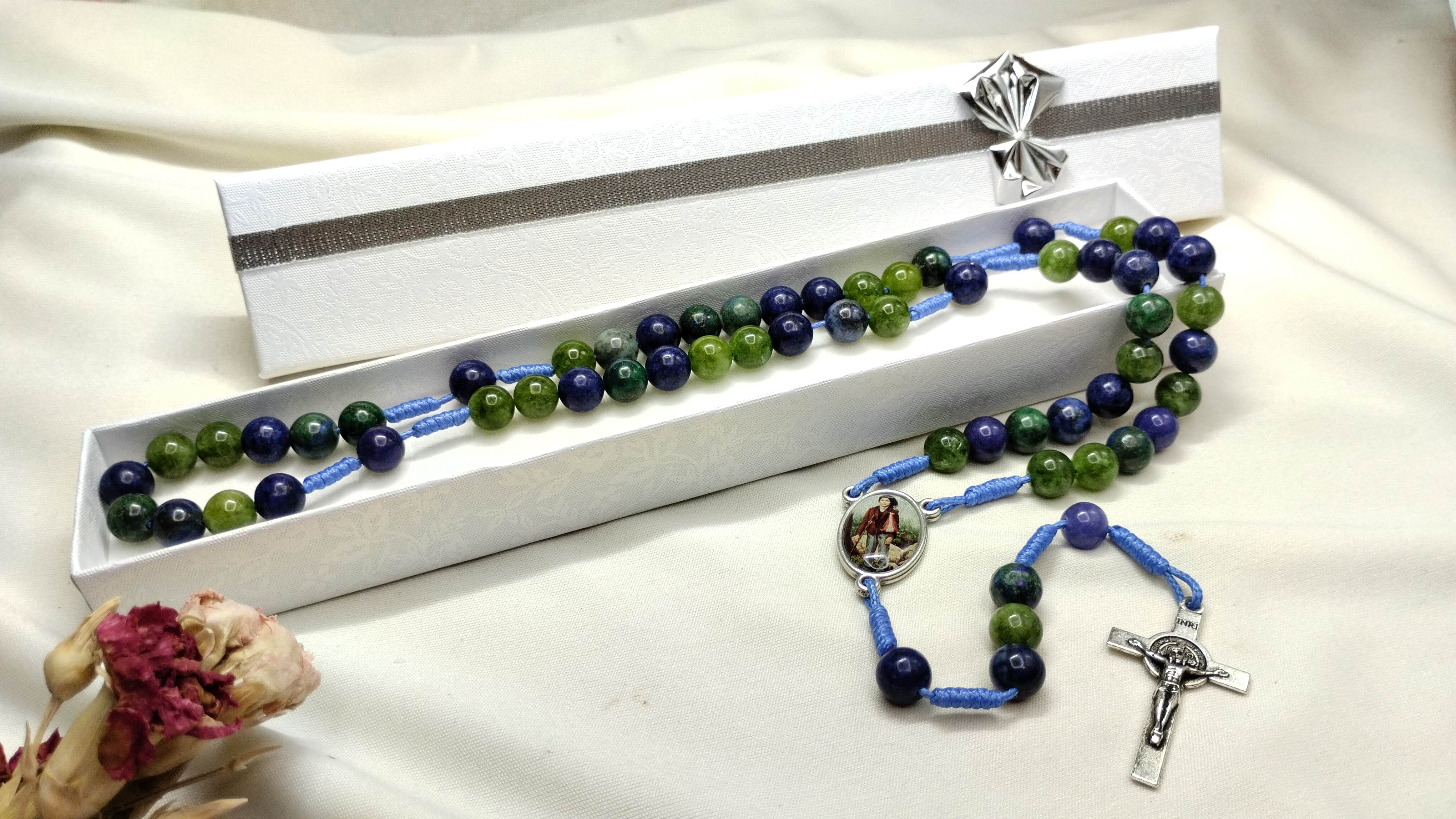 Różaniec 8mm "Dziecięctwo Ufności"