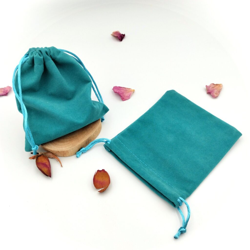 Woreczek turkusowy 12x10