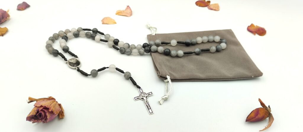 Różaniec 8mm "Ślad Faustyny"