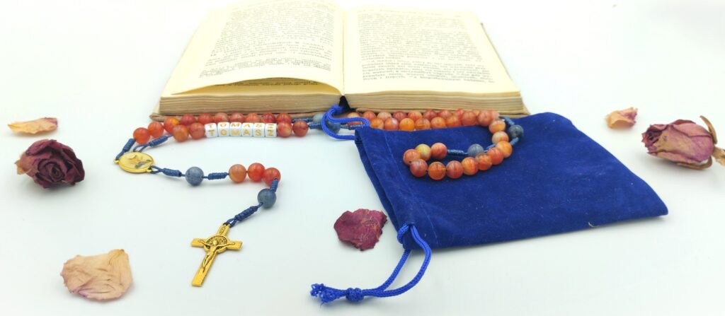 Różaniec 8mm "Najświętsza Ofiara"